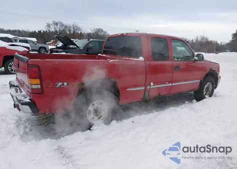 2001 GMC Sierra 1500 Sle z USA, uszkodzony, nr VIN 2GTEK19T711229753